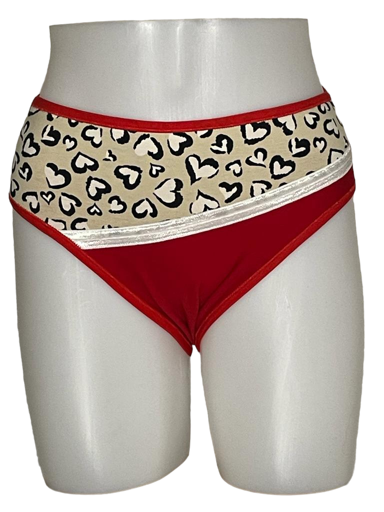 Sous-vêtements de tucking (tucking underwear), slips de tucking (tucking slips), culottes de tucking (tucking panties), slips classiques de tucking (tucking briefs), gaffes de tucking (tucking gaff), slips de compression (compression slip), slips gainants (supportive slip), slips de contrôle (control slip), sous-vêtements affirmant le genre (gender-affirming underwear), culottes aplatis-santes (flattening panties), lingerie sculptante pour personnes transgenres (transgender shapewear), Tucking sécurisé (safe tucking), liage sécurisé (safe binding), liage responsable (responsible binding), compression saine (healthy compression), compression respectueuse de la santé (health-conscious binding), tucking sans risque (risk-free tucking), dissimulation sécurisée (secure tucking), dissimulation sûre des organes génitaux (safe genital hiding), dissimulation saine du sexe (healthy genital concealment), liage protégé (protected binding), tucking en toute sécurité (tucking in complete safety).