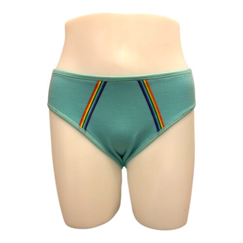 Sous-vêtements de tucking (tucking underwear), slips de tucking (tucking slips), culottes de tucking (tucking panties), slips classiques de tucking (tucking briefs), gaffes de tucking (tucking gaff), slips de compression (compression slip), slips gainants (supportive slip), slips de contrôle (control slip), sous-vêtements affirmant le genre (gender-affirming underwear), culottes aplatis-santes (flattening panties), lingerie sculptante pour personnes transgenres (transgender shapewear), Tucking sécurisé (safe tucking), liage sécurisé (safe binding), liage responsable (responsible binding), compression saine (healthy compression), compression respectueuse de la santé (health-conscious binding), tucking sans risque (risk-free tucking), dissimulation sécurisée (secure tucking), dissimulation sûre des organes génitaux (safe genital hiding), dissimulation saine du sexe (healthy genital concealment), liage protégé (protected binding), tucking en toute sécurité (tucking in complete safety).
