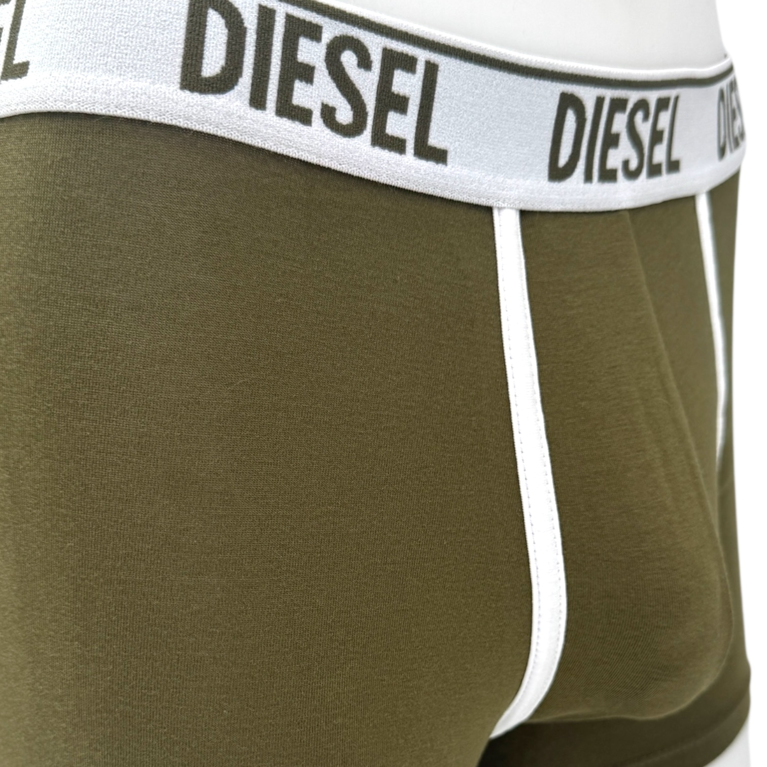 Sous-vêtements pour packer, slips de packing, sous-vêtements FTM pour packer, sous-vêtements transmasculins, slips STP pour packer, sous-vêtements avec poche pour packer, boxers de packing, équipement de packing FTM, sous-vêtements affirmant le genre, sous-vêtements pour packing, slips avec poche pour packer, slips transgenres avec espace pour packer, slips avec support interne pour packer, sous-vêtements avec soutien pour prothèse, sous-vêtements de packing pour usage quotidien, slips packer confortables, boxers pour prothèses, sous-vêtements tenant le packer, sous-vêtements combinés tucking & packing, sous-vêtements de soutien FTM